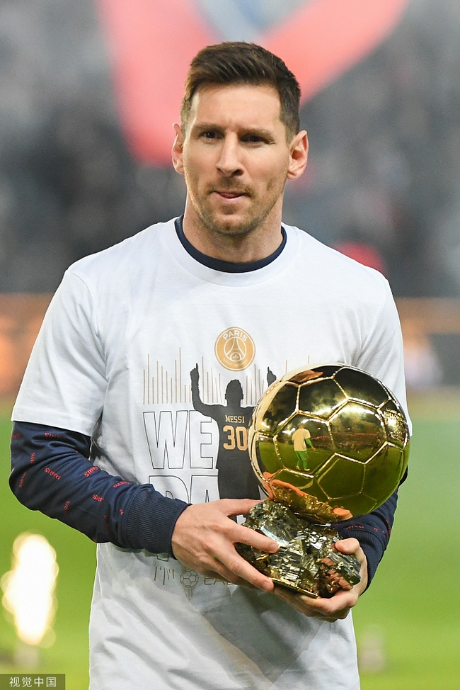 意媒：尤文冬窗很难签下贝尔纳韦，其3千万身价是主要障碍（意媒：尤文冬窗难签贝尔纳韦，3000万标价成最大阻碍）