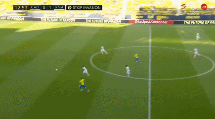 楚阿梅尼：我更喜欢踢6号位；阿隆索经常就后腰位置指导我（楚阿梅尼：更偏爱踢6号位，阿隆索常就后腰职责指点我）