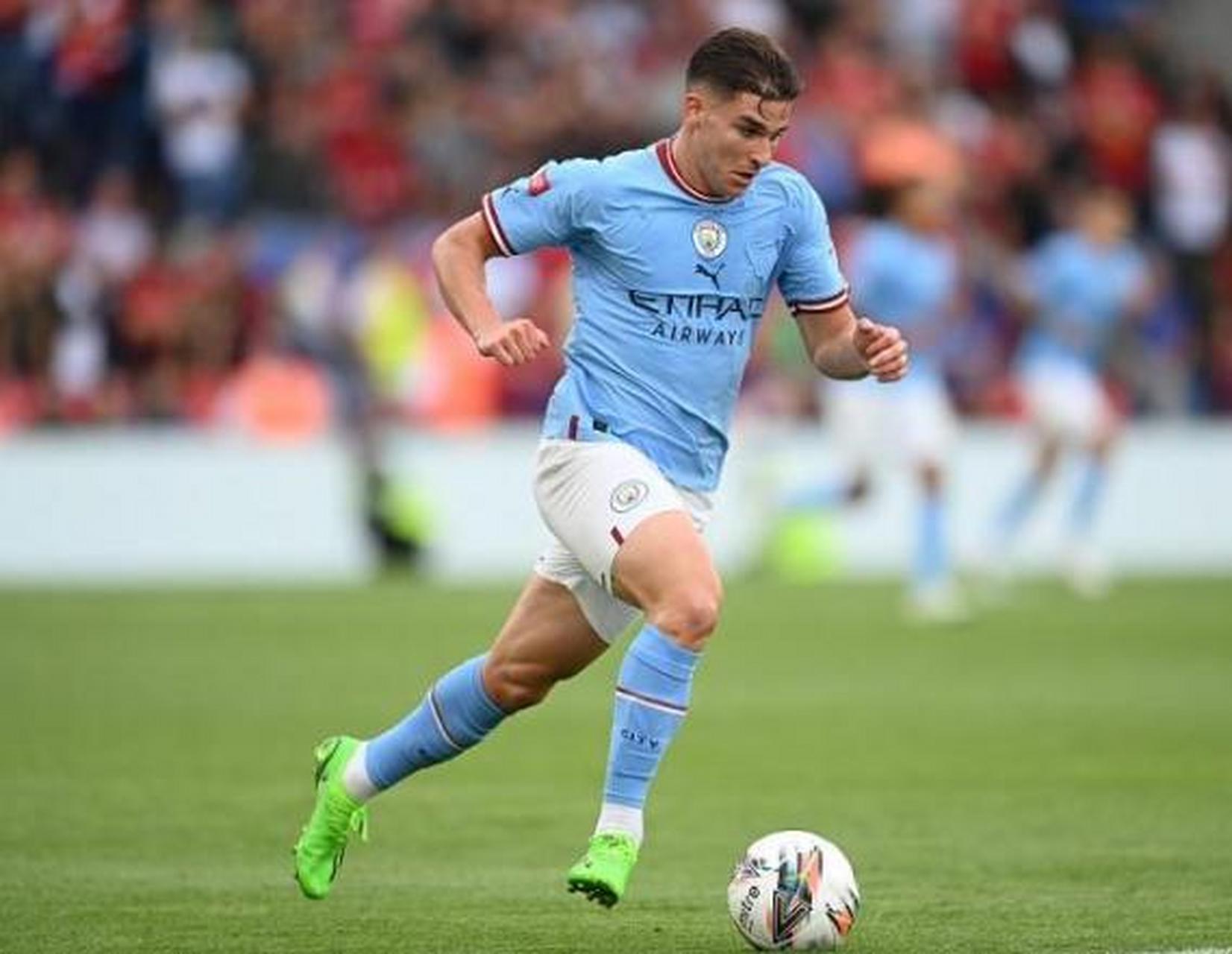 雷迪克：马刺防守策略和太阳类似，让东里出手高难度中投（雷迪克：马刺防守与太阳如出一辙，逼东里出手高难度中距离）