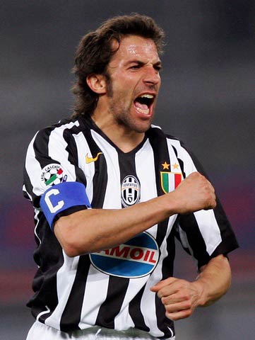 太阳报：二手世界杯球票抽成15%，国际足联亲自下场当黄牛（太阳报：FIFA亲自介入世界杯二手票交易，收取15%提成）