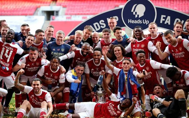 世欧预战报：马苏拉斯、斯佐利斯造险，白俄罗斯0-0平希腊（世欧预战报：马苏拉斯、斯佐利斯接连造险，白俄罗斯与希腊互交白卷）