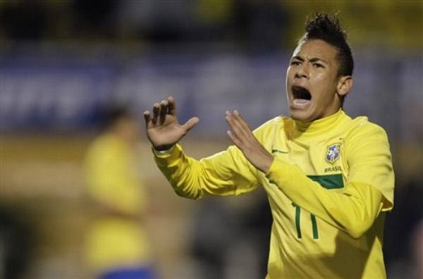 太阳报：伊萨克持续收到死亡威胁，豪掷3万镑购买护卫犬（太阳报：伊萨克屡遭死亡威胁，斥资3万英镑购入护卫犬）