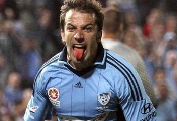 图拉姆：我们踢得很认真，我们是强大的团队，这对年轻人有益（图拉姆：我们踢得专注、团队强大，这对年轻球员大有裨益）