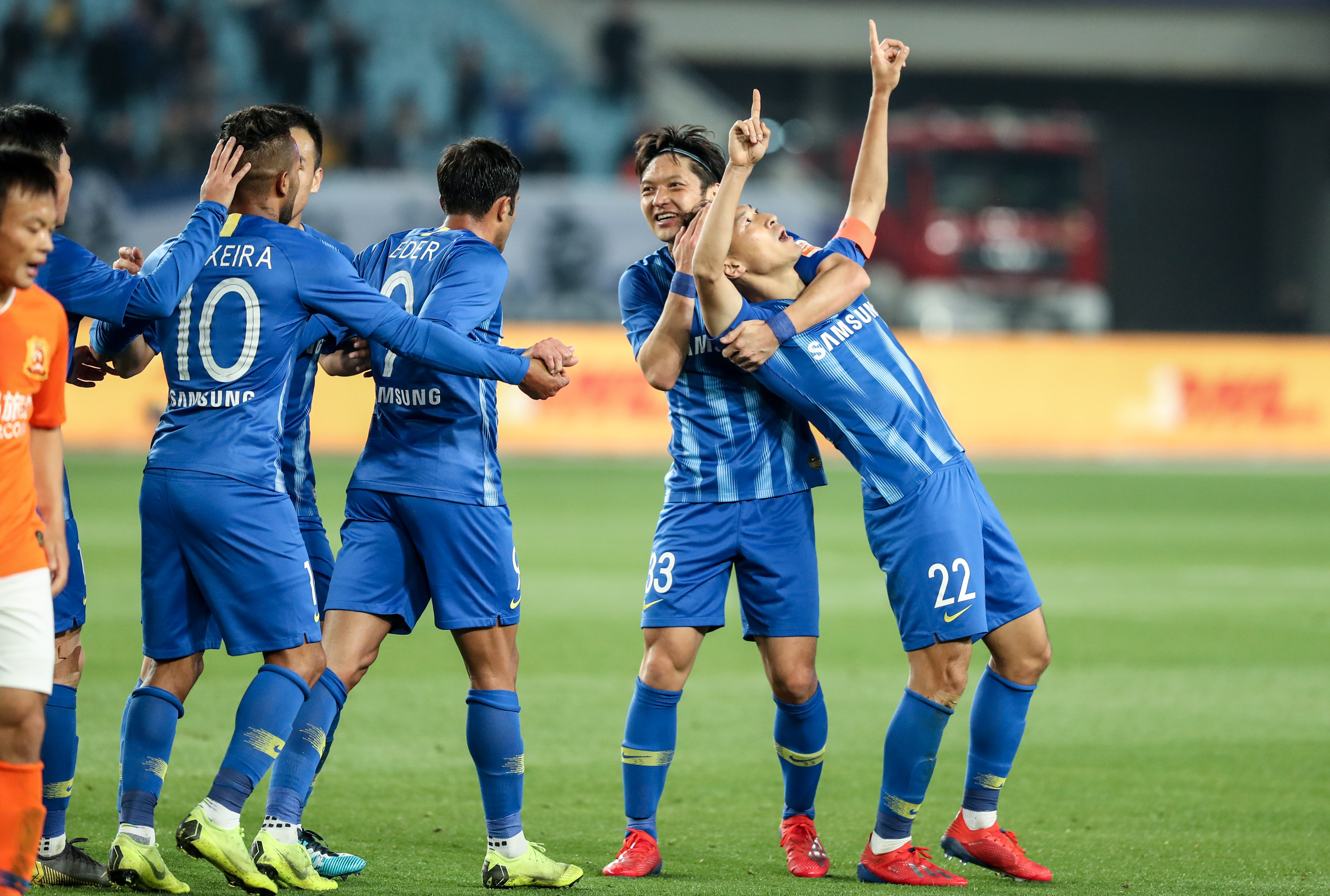 美媒：联盟历史上仅24名球员打过1297场常规赛（美媒称：联盟史上仅24位球员完成1297场常规赛出场）