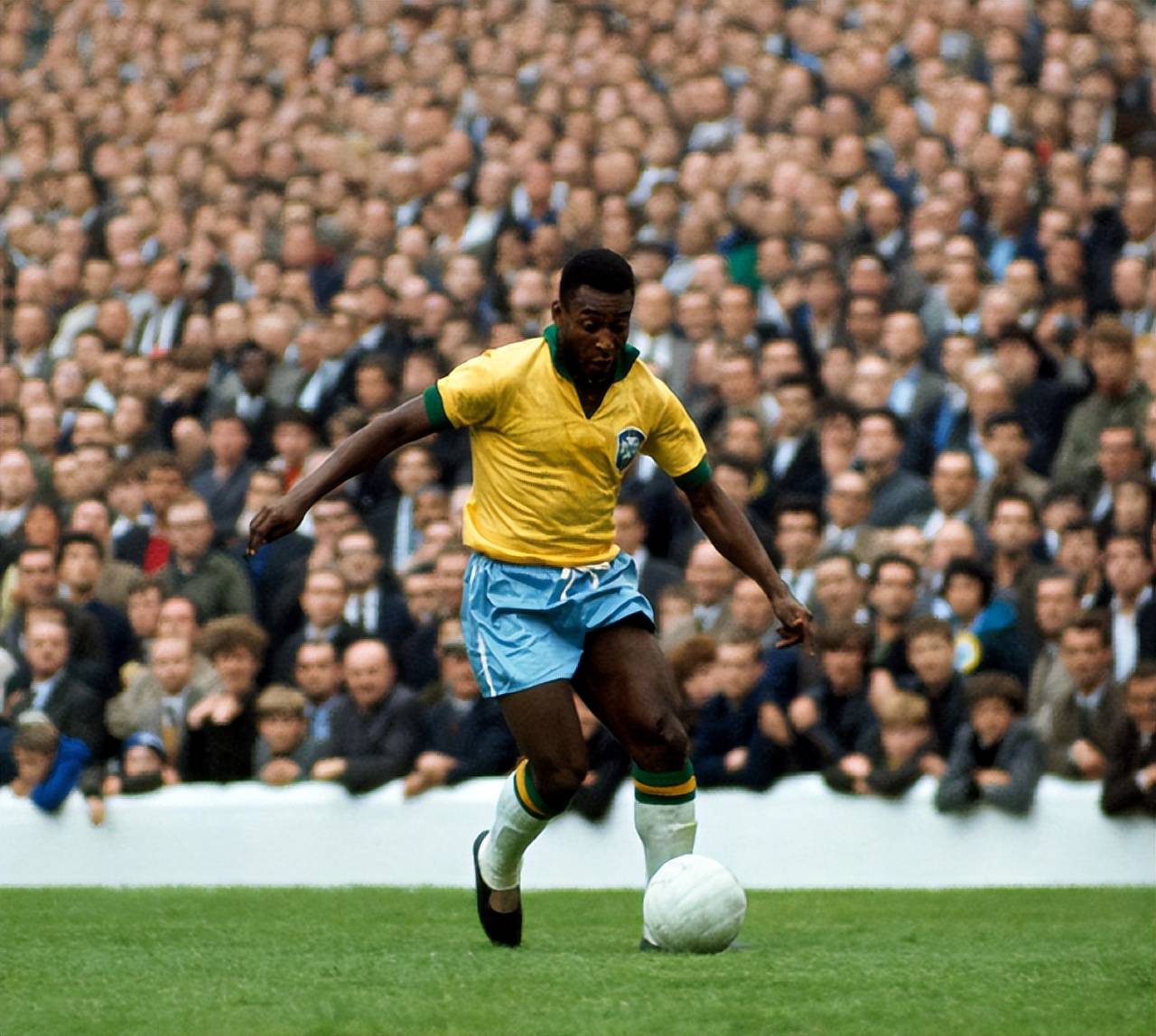 本赛季中超进球榜：海港72球居首，国安、泰山69球第二（中超本季进球榜：海港72球领跑，国安与泰山以69球并列第二）