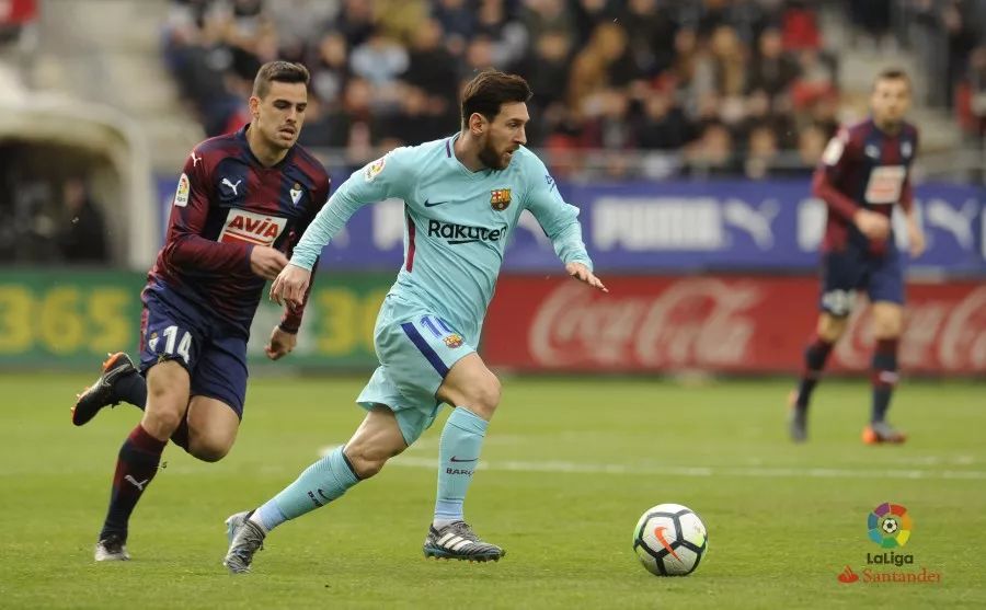 武汉三镇官宣：30岁前国脚合同到期离队，接近加盟中超第8（武汉三镇官宣：30岁前国脚合同期满离队，或将加盟中超第8名球队）