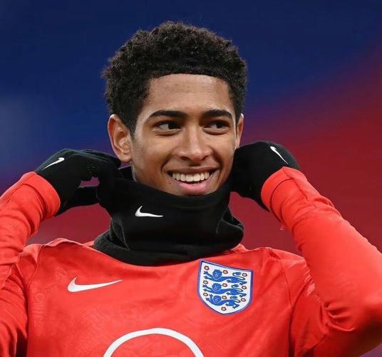 CBA球队战术分析：新疆队防守策略,（CBA战术透视：新疆男篮的防守之道）