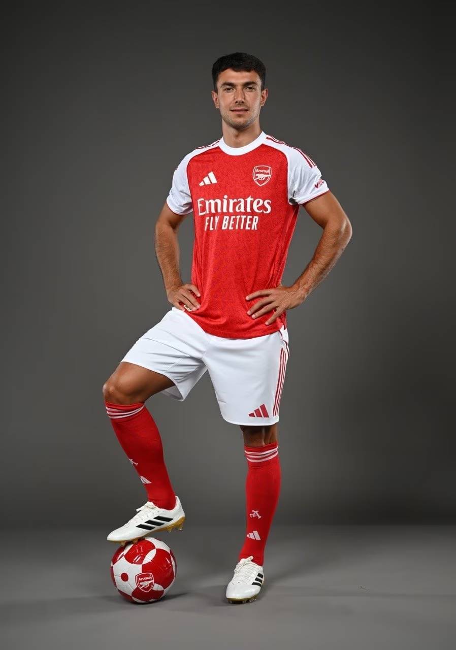 邮报：穆帅在土耳其住的酒店为奥斯曼宫殿改建，他钟爱室内泳池