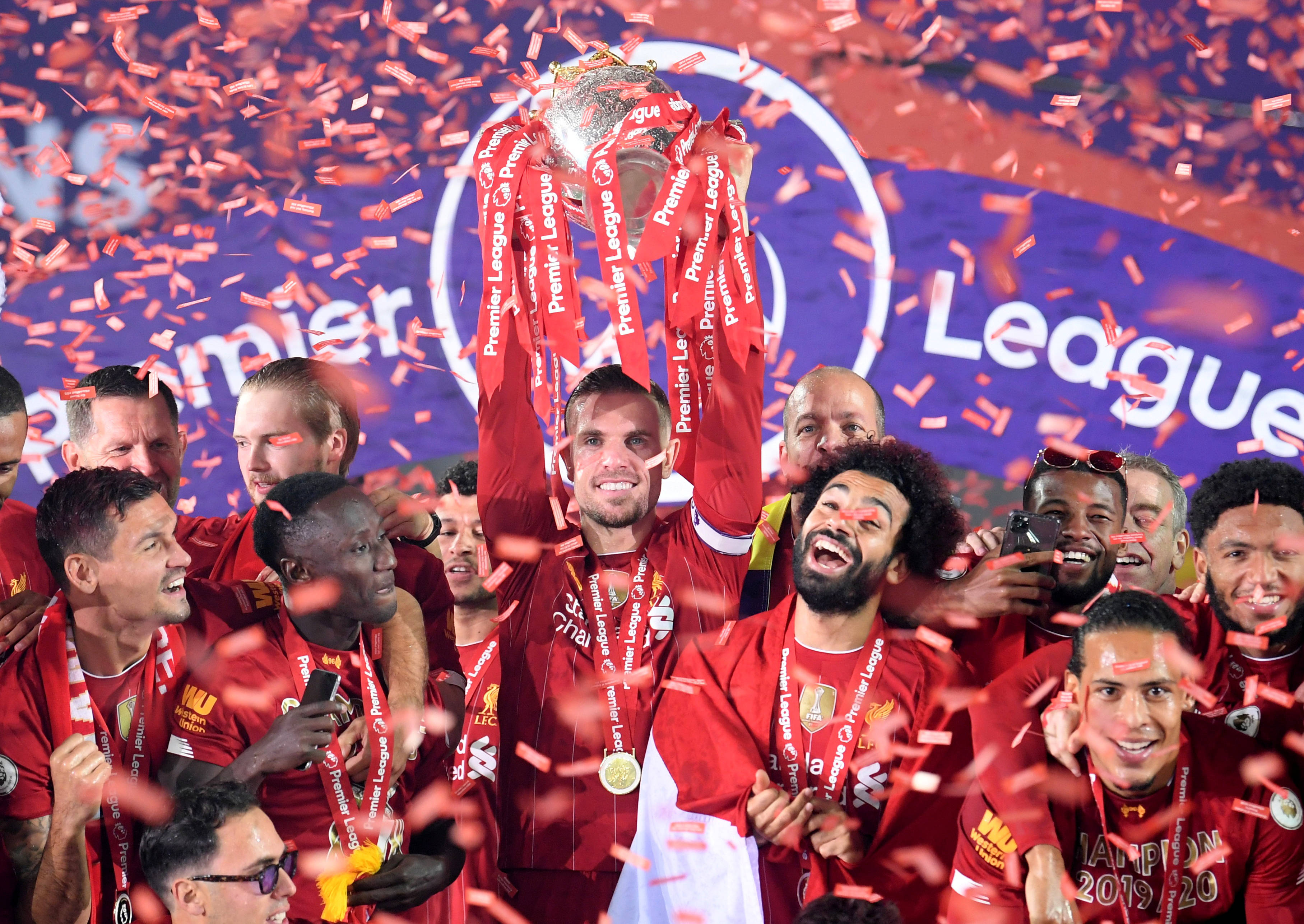 阿隆索帅位告急！皇马提前找好3位备胎：两位名帅+1名少帅