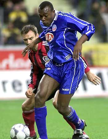 河南体院学子第八届中国大学生中国式摔跤锦标赛斩获一金（河南体院学子在第八届中国大学生中国式摔跤锦标赛勇夺金牌）