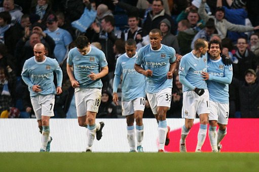 红牛车队高层霍纳、纽维、马尔科2025年集体离队（红牛车队高层霍纳、纽维、马尔科将于2025年集体离任）