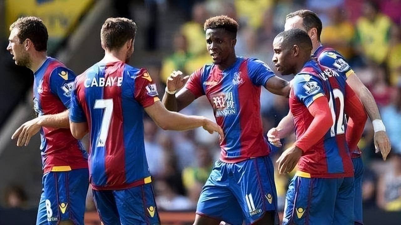 足球英超裁判再陷争议，赛后官方急发声明（英超裁判判罚再起争议，赛后官方紧急回应）