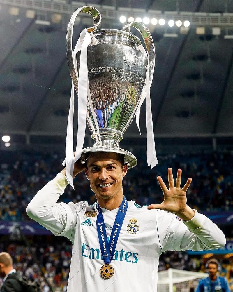 斯帕莱蒂：戴维需要连续踢五场？难道我也得带皇马巴萨五场？（斯帕莱蒂反问：戴维必须连战五场？难道还要我连续执教皇马和巴萨五场？）