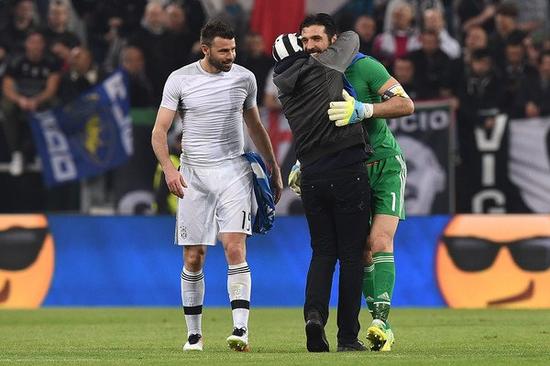 博洛尼亚总监：我们对球队表现满意，但现实地看不认为能争冠（博洛尼亚总监：对球队表现满意，但理性看仍难争冠）