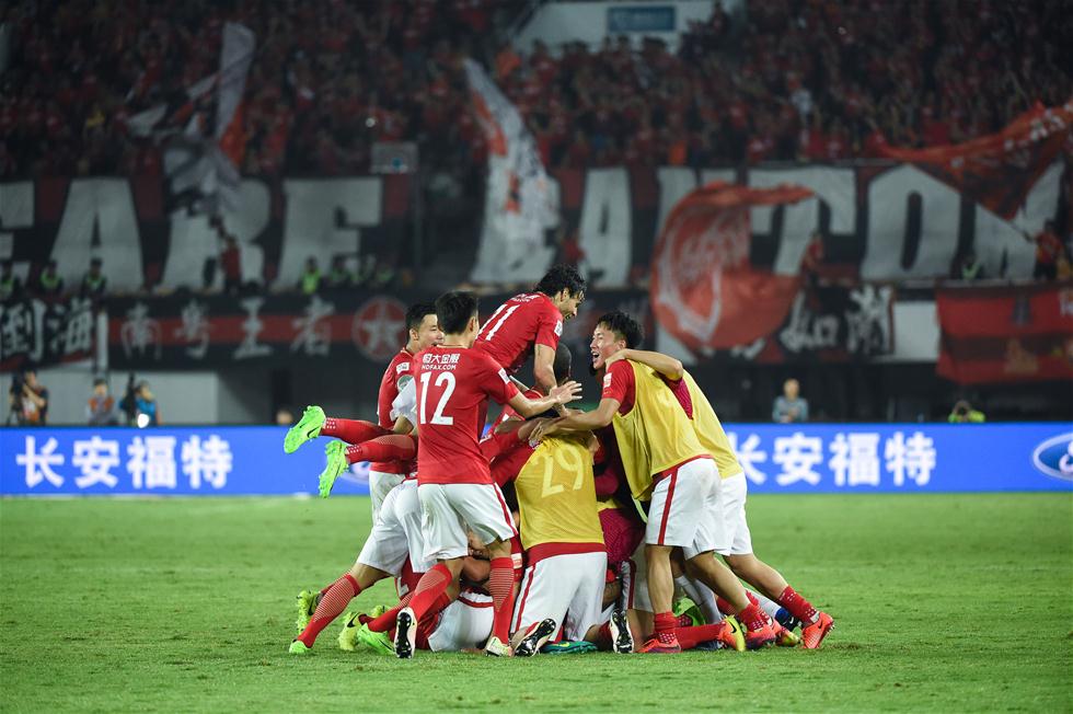 科莫2-0萨索洛连续12场不败，莫雷诺破门，尼科-帕斯献助攻（莫雷诺破门尼科-帕斯助攻，科莫2-0萨索洛豪取12场不败）