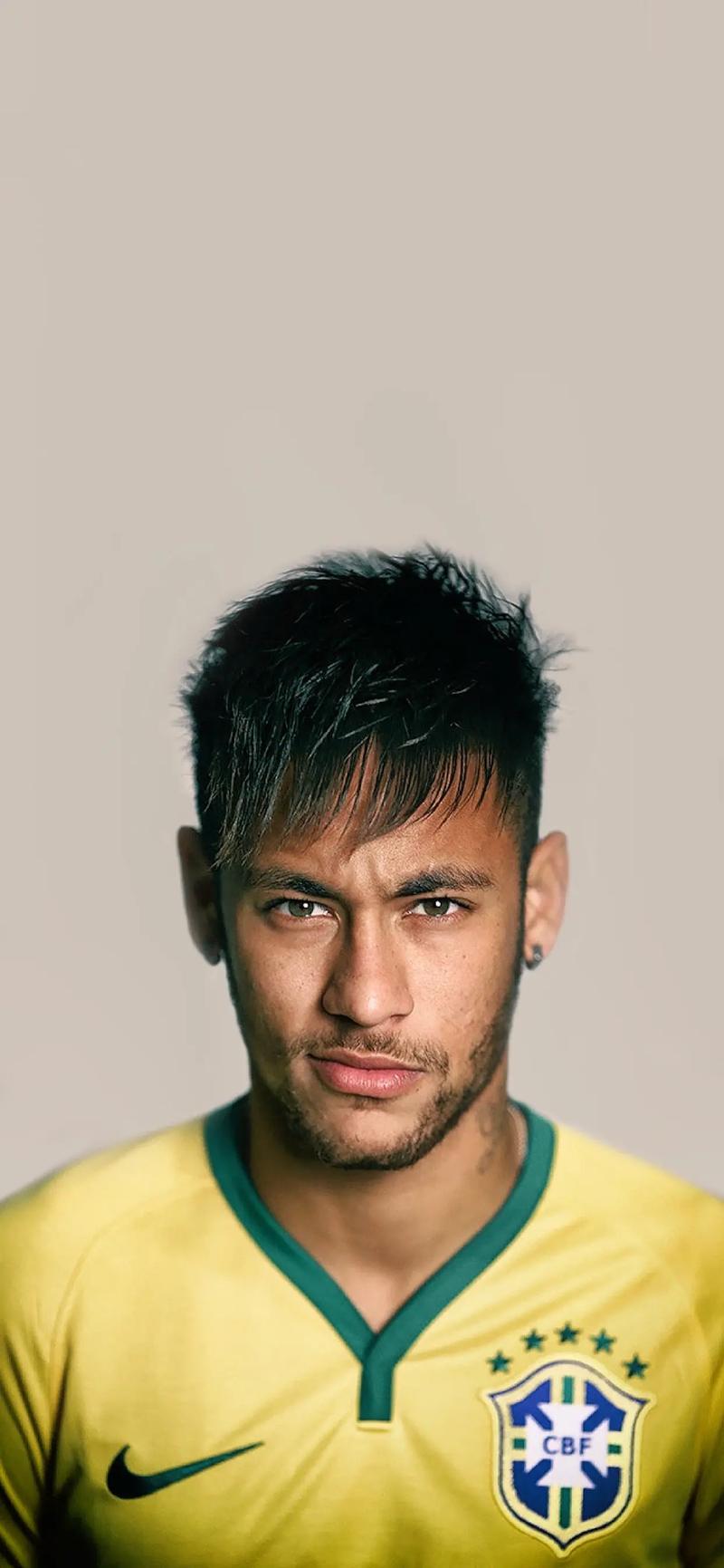 森保一：早上我会双手合十心怀感恩，有时我不换衣服保持好运（森保一：清晨合十心存感激，偶尔不换衣服延续好运）