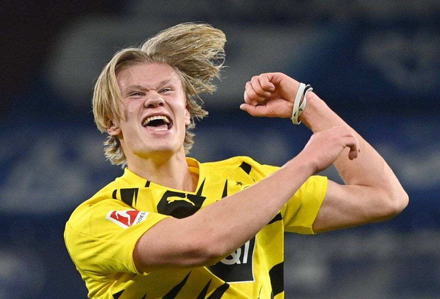 齐达内晒和樊振东打球照片，足球界与乒乓球界梦幻联动，网友：好帅！（齐达内晒与樊振东打球合照：足坛携手国乒上演梦幻联动，网友直呼太帅）