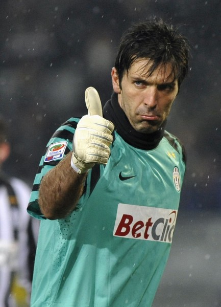 山东U20主帅韩鹏：跟球迷说声抱歉；前场没人，确实是尽力了