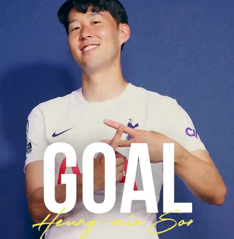 斯帕莱蒂：踢无锋不是想刺激前锋，是因为我确信那是正确体系（斯帕莱蒂：采用无锋阵不是为敲打前锋，我坚信这是最合适的体系）