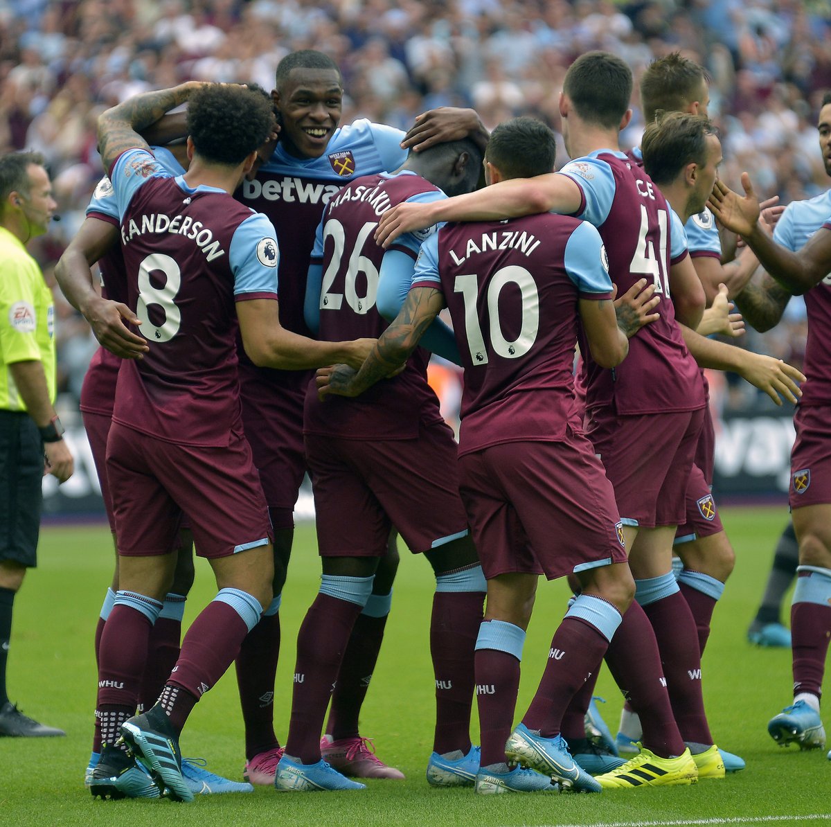 DO：雅克松离队的可能性越来越大，有英超和海外俱乐部有意（雅克松离队概率攀升，英超与多家海外俱乐部有意）