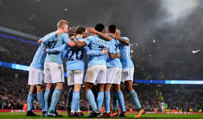 欧冠比赛战术分析：尤文图斯防守策略,（欧冠战术深析：尤文图斯的防守体系）